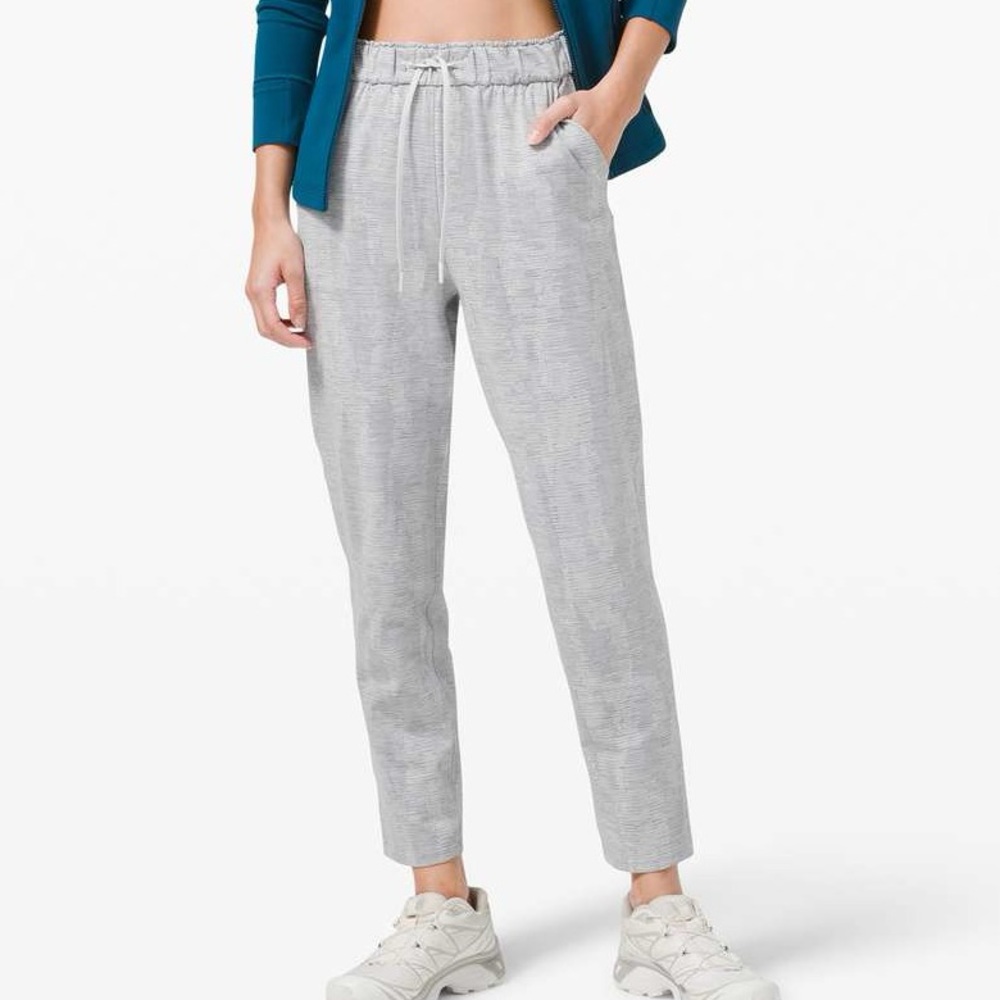 Lululemon EUC Keep Moving Pant 7/8 High-Rise 10